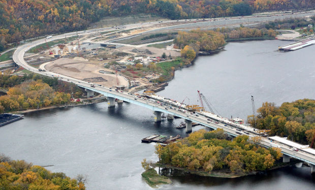 Dresbach bridge construction